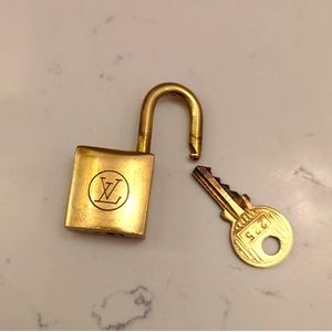 LOUIS VUITTON lock and key 🔐 #225 LV